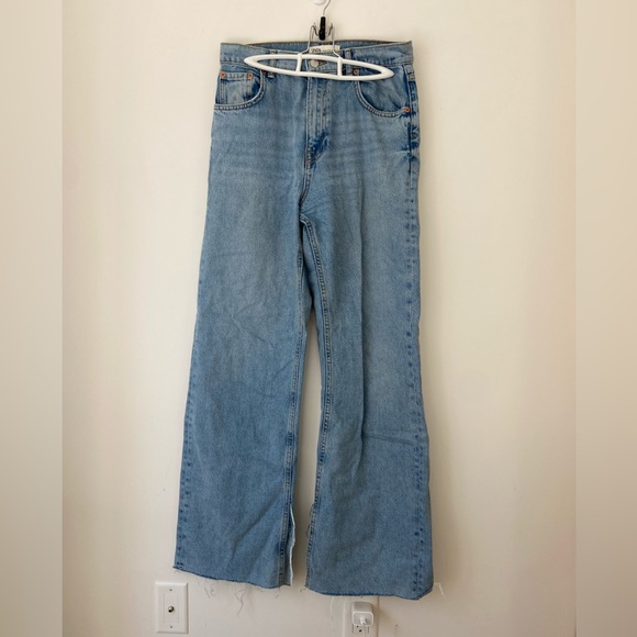 Zara 90s Full Leg Split Hem Denim Jeans - Size 8 - Picture 2 of 4